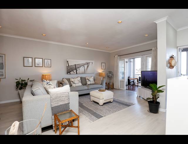 3 BEDROOM SIMPLEX FOR SALE IN UMGENI PARK
